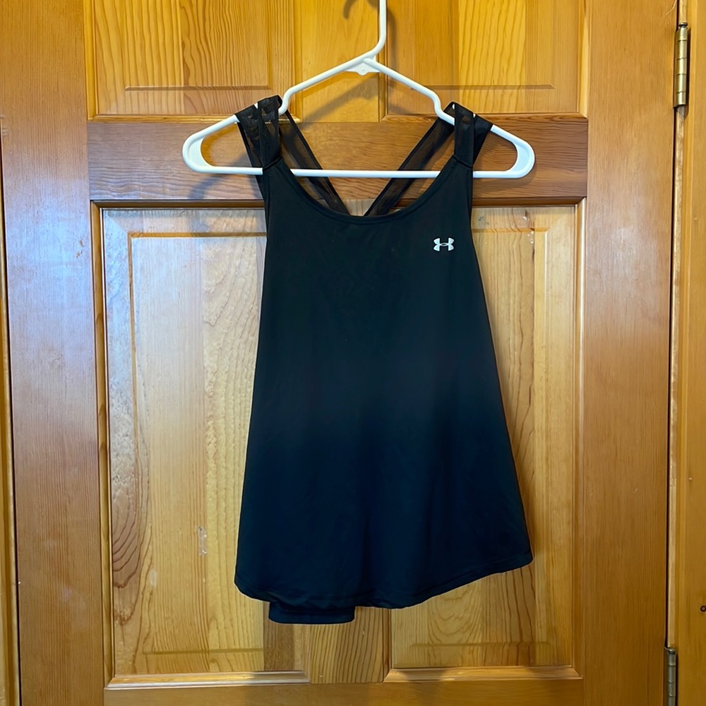 Black under armour tank top